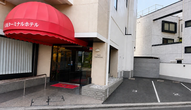 八尾ターミナルホテル南館駐車場